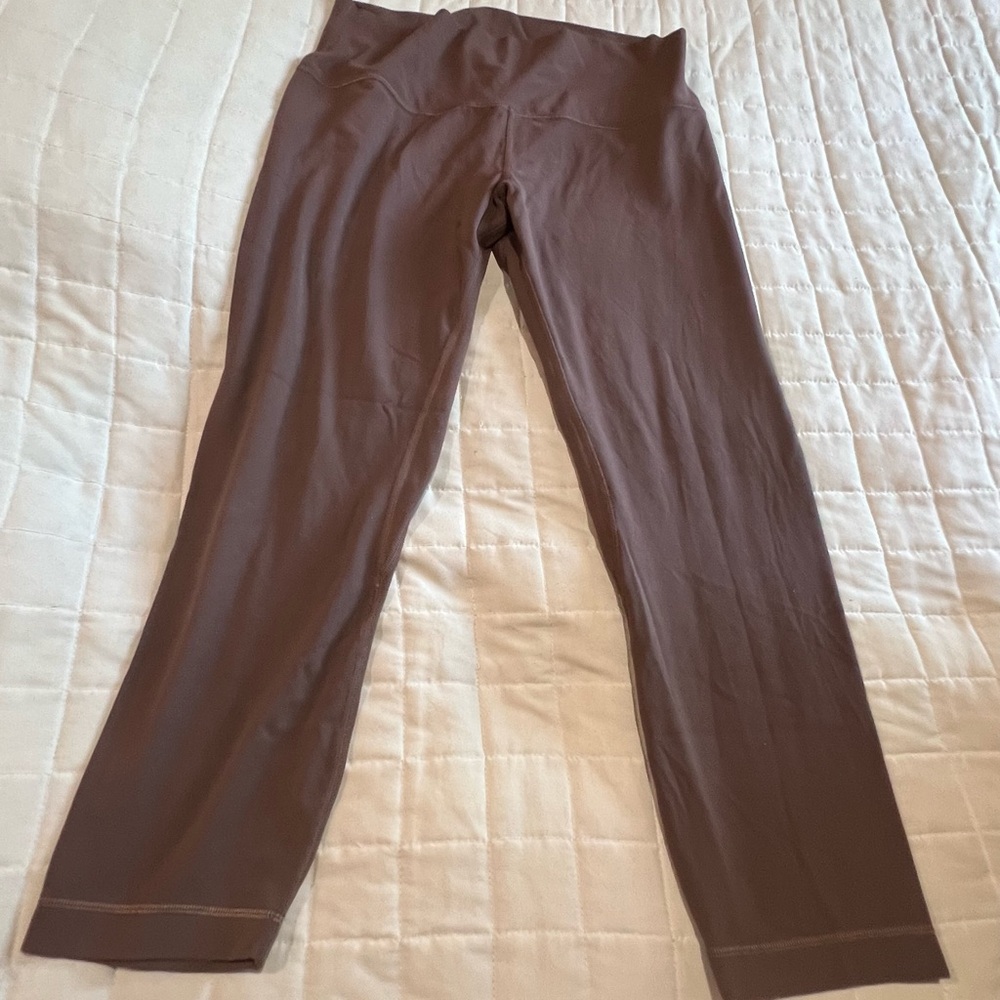 LULULEMON  Yoga Crop Legging Pants Brown Women's Size 6? Waistband Stretch Soft